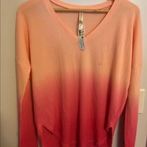 NWT Live Love Dream long sleeve shirt🍑